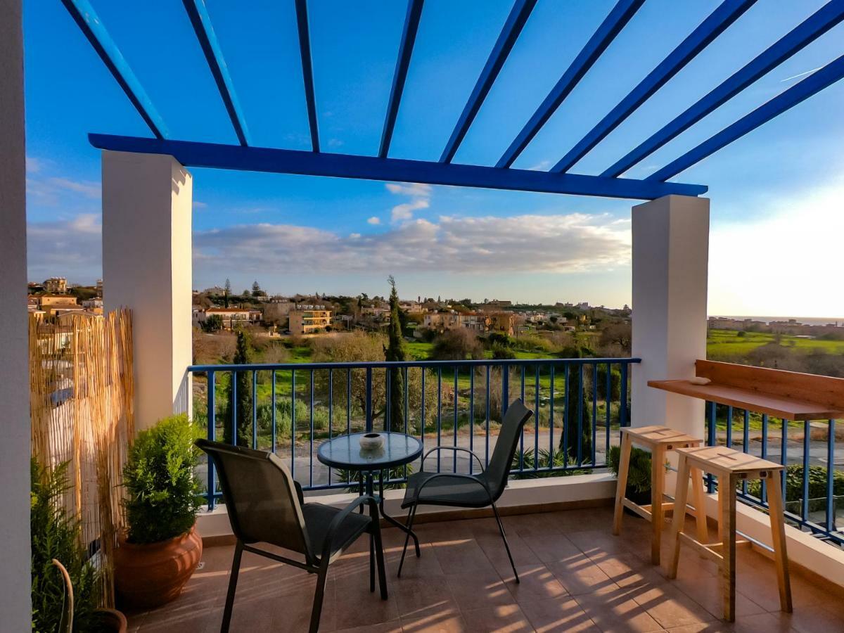 Ron'S Pergola Apartment Pafos Zewnętrze zdjęcie